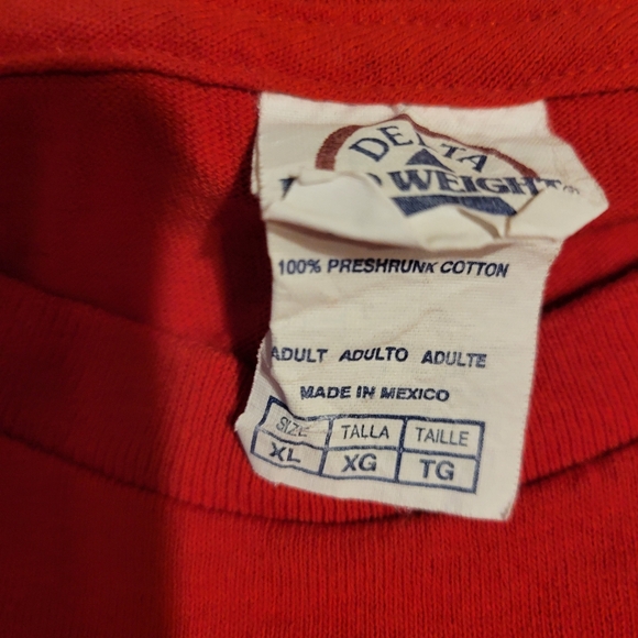 DELTA All of the other reindeer used to laugh and call him names shirt size XL - Picture 9 of 14